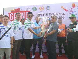 Kompetisi Askab PSSI Sidoarjo Jaring Bibit Berkualitas, Bupati Bagikan 30 Set Jersey