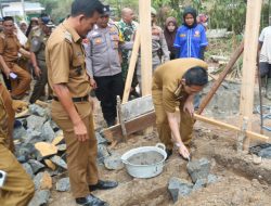 Wabup Lampung Utara Hadiri Peletakan Batu Pertama Bedah Rumah di Dua Desa Kecamatan Abung Timur