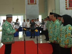 Hendri Karnopi di Lantik Menjadi Ketua DPC APDESI Lampung Utara