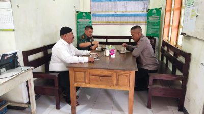 Asper KBKPH Sumber Wringin Ngobar Bersama Kapolsek dan Danposramil Demi Menciptakan Kondusifitas Menjelang Pemilu 2024