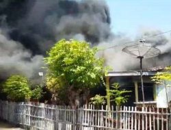 Empat Rumah dan Satu Toko di Dusun Tanjung Geger Situbondo Terbakar