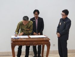 Pemkab Bojonegoro Teken NPHD untuk Pendanaan Pilkada 2024, Dorong Peningkatan Demokrasi 