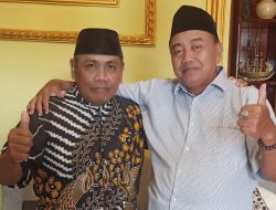 Setelah Meng – Umrohkan Kader NU, Akhirnya Owner WD Ki Mulyono Berkenan Pakai Kopiah