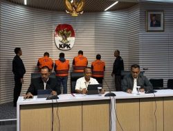 Pemgembangan Kasus OTT, KPK Amankan Uang dan Catatan Aliran “Fee” di Rumah Dinas Bupati Bondowoso