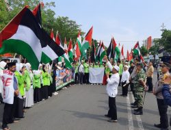 Polres Wonogiri Kawal Aksi Damai Peduli Palestina