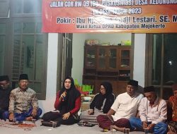 Resmikan Jalan Cor, Wakil Ketua DPRD Kab. Mojokerto Setia Puji Lestari Sosialisasikan Fungsi dan Tugas Dewan