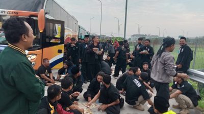 Warga PSHT Cabang Bojonegor Pusat Madiun  Mengikuti Deklarasi Pemilu Damai