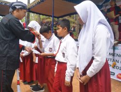 Tasyakuran Capaian  Angkutan Getah Pinus 100 Persen, Perhutani Lawu Ds Santunai Anak Yatim