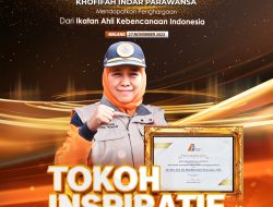 Gubernur Jawa Timur Terima Penghargaan Tokoh Inspiratif Penguatan Kolaborasi Relawan Penanggulangan Bencana