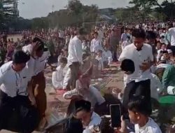 Pusaran Angin Datang Saat Masyarakat Rogojampi Banyuwangi Gelar Sholat Istisqo