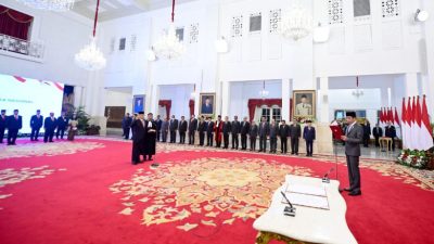 Presiden Jokowi Lantik Marthinus Hukom sebagai Kepala BNN