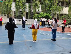 Keren!, Tim Drumband SMPN 1 Surabaya Gita Rama dan Shinta Latihan Guna Berlaga di KONI Cup 2023