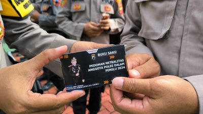 Kapolda Jateng Mengeluarkan Buku Saku Pedoman Netralitas Anggota Polri dalam Pemilu 2024