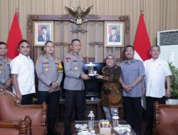 Kunjungi Kantor DPRD Jatim, Kapolda Imam Sugianto Bahas Pemilu Damai 2024
