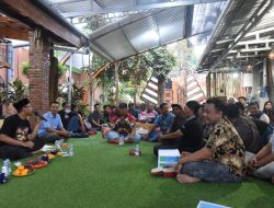 Maafkan Pendemo Tebar Sampah di Depan Pendopo Delta Wibawa, Bupati Gus Muhdlor Hentikan Proses Hukum