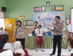 Unit Kamsel Satlantas Polresta Sidoarjo Edukasi Tertip Lalin di SDN Gedangan