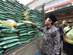 14 Pasar di Kabupaten Pasuruan Digelontor Beras SPHP