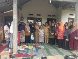 Bupati Ikfina Didampingi Kadis Sosial Try Raharjo Terus Gencarkan Program Bulik Soima, Kali ini Desa Belik Trawas