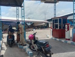 Disperindag Sumenep Terapkan Portal Parkir Keluar Masuk Pasar Anom dengan Sistem Berbayar