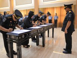 46 PNS Dilantik, Kakanwil Kemenkumham Jatim Minta Jaga Integritas dan Profesionalitas