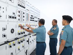 Pangkoarmada II Tinjau Simulator Kapal Selam Koopskasel