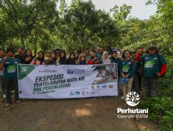 Perhutani Dukung Tim Ekspedidisi Penyelamatan Sumber Mata Air Panguripan di Kediri