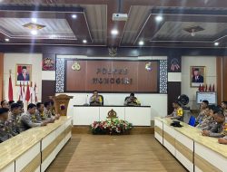 Pimpin Anev Bhabinkamtibmas, Kapolres Tekankan Netralitas Anggota Polri