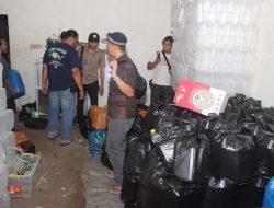 Gudang Miras Ilegal di Blitar Kota Digrebek, 3 Orang Jadi Tersangka