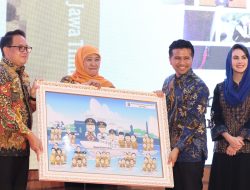 Pantun Perpisahan Gubernur Jatim Iringi Saat Acara Silaturahmi dan Pelepasan