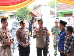 Pastikan Tidak Ada Masalah, Kapolres Bojonegoro Sidak Pengamanan Logistik Pemilu di PPK
