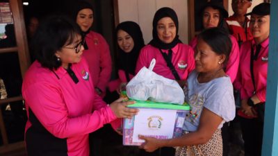 Peduli Banjir di Kabupaten Grobogan, Bhayangkari Daerah Jawa Tengah salurkan Bantuan dan lakukan Trauma Healing