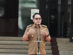 Pimpin Apel Pagi Pertamanya, Pj. Gubernur Jatim: Roda Pemerintahan Akan Terus Dilanjutkan dengan Baik