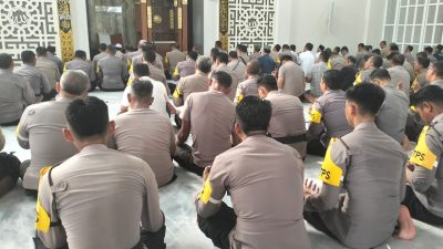 Sebelum Geser ke TPS, Polisi Sidoarjo Gelar Doa Bersama