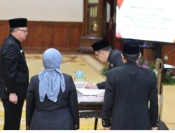 Dilantik Pj Gubernur, Bobby Soemiarsono Resmi Menjabat Pj Sekdaprov Jatim