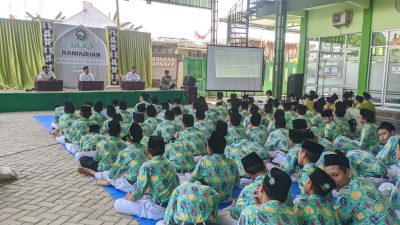 Cegah Dini Perilaku Bullying dan Pornografi di Kalangan Pelajar, Unit PPA Polres Bojonegoro Sambangi Ponpes Ar Ridwan Al Maliky