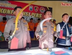 Gengster Bersenjata Clurit di Ringkus Polisi Sidoarjo