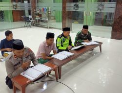 Kapolsek Balongbendo Patroli Sambang Masjid