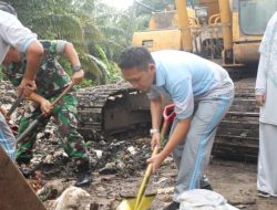Memeperingati HPSN, Pemkab Lampung Utara Laksanakan Giat Bersih-bersih Sampah
