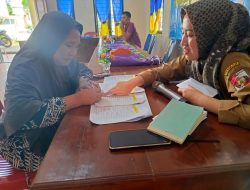 Pemdes Pekurun Salurkan BLT-DD Kepada 25 KPM