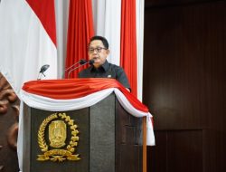 Pj. Gubernur Adhy Karyono Sampaikan Usulan Revisi Perda RUED Provinsi Jatim Tahun 2019-2050