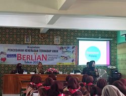 Hadir di SMPN 1 Krembung, Unit PPA Satreskrim Polresta Sidoarjo Sosialisasikan Berlian