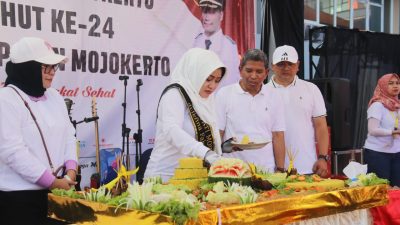 Gebyar HUT ke-24 RSUD Prof dr Soekandar Berlangsung Meriah, Diwarnai Senam dan Jalan Sehat Bersama Bupati Ikfina