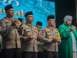 Kapolda Jateng Irjenpol Ahmad Luthfi di Hadapan Majelis Sholawat Mohon Restu Agar Seluruh Polisi Jateng Menjadi Polisi yang Baik