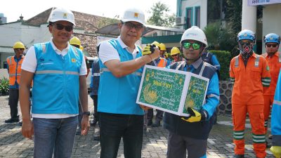 Pastikan Kehandalan Listrik Saat Siaga Idul Fitri, PLN Berikan Penghargaan dan Apresiasi Petugas Yantek