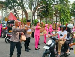 Polsek Sidoarjo Kota Bersama Bhayangkari Berbagi di Bulan Ramadhan