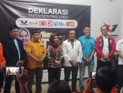7 Partai Non Parlemen Merapat ke Ning Ita, Satukan Tekat, Gelar Deklarasi dan Kemenangan untuk Incumbent