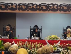 Bupati Ikfina Hadiri Rapat Paripurna DPRD Kabupaten Mojokerto Menjelang Hari Jadi ke-731