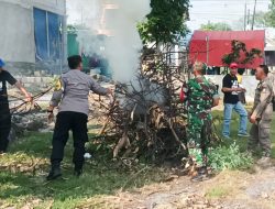 Dukung Pencanangan BBGRM XXI, Babinsa Koramil Dander Bojonegoro Karya Bakti bersama Masyarakat