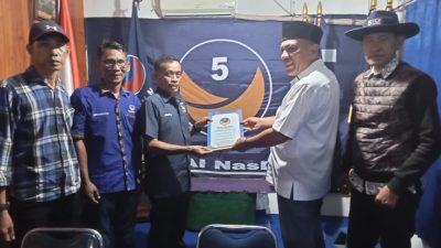 Imam Syuhada Serahkan Berkas Pendaftaran Bacawabub Lampura di Sekretariat  DPD Partai Nasdem