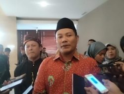 Plt. Bupati Sidoarjo Hadiri Pelantikan 54 Anggota Panwascam Pildaka 2024